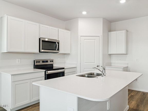 5th image of 18363 W SMOKETREE Drive