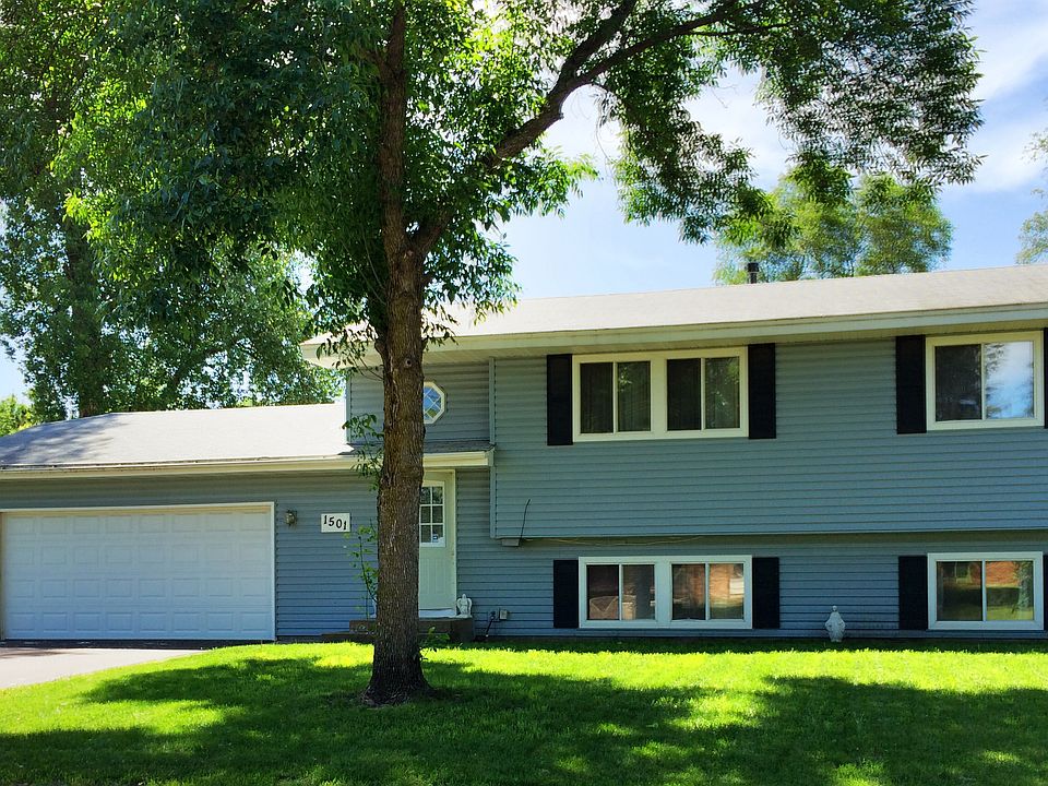 2nd image of 1501 Sugarloaf Trl N