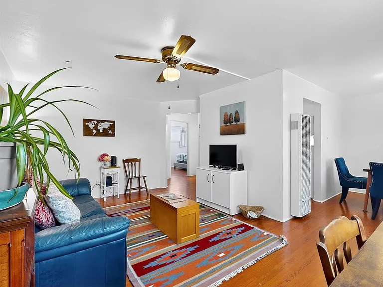 735 Jefferson St NE — Photo 3