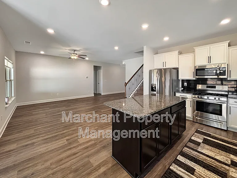120 Starlight Dr — Photo 8