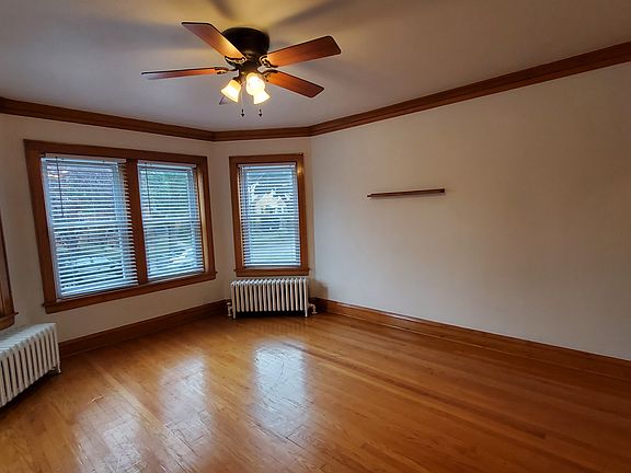 5th image of 4931 N Menard Ave Unit 1