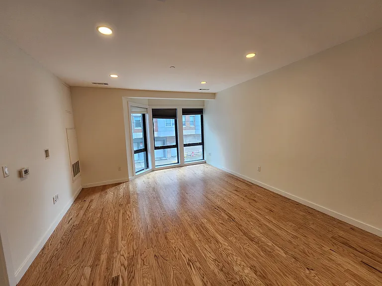 7 Miner St #3 — Photo 6