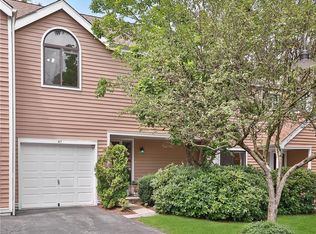 47 Brook Farm Clos, Chappaqua, NY 10514