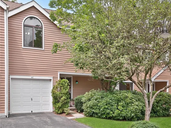 47 Brook Farm Close, Chappaqua, NY 10514