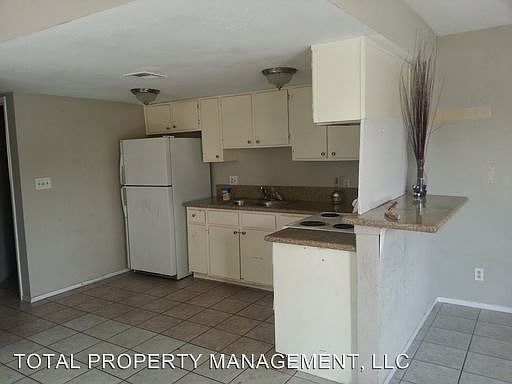 5th image of 5304 Del Gado Dr APT 1