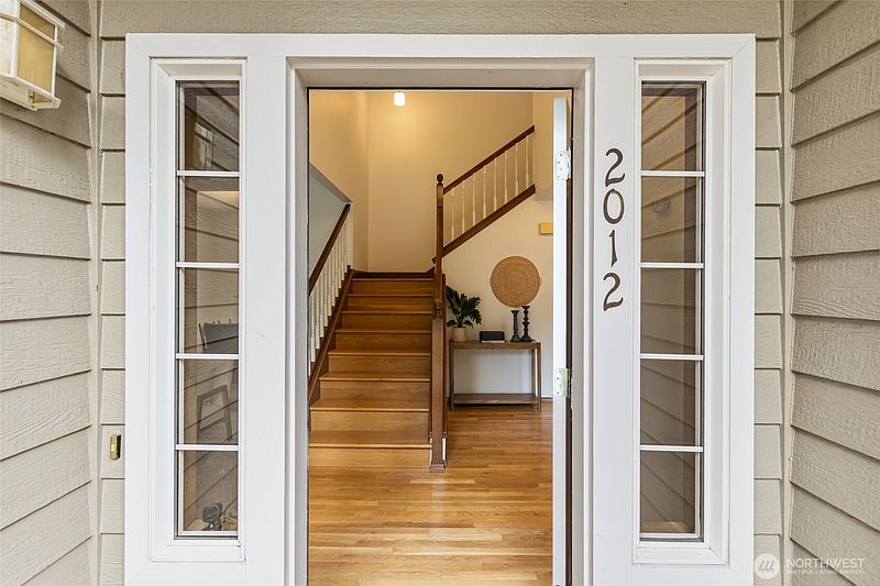 3rd image of 2012 NE Amhurst Court