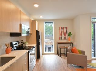 1601 N 45th St #304, Seattle, WA 98103