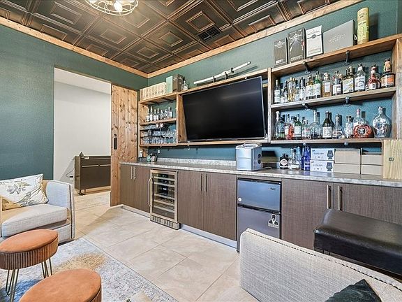 5th image of 8662 Rindge Rd