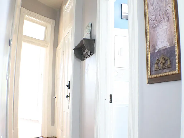 318 W Duffy St #B — Photo 8