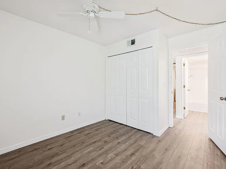 4807 Coachmans Dr #2408 — Photo 25