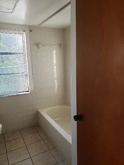 3801 Country Club Blvd 1-8 - 1 — Photo 3
