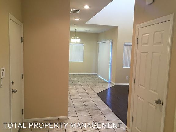 3rd image of 2856 Canonero St