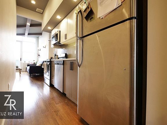 5th image of 537 Park Pl #Penthouse