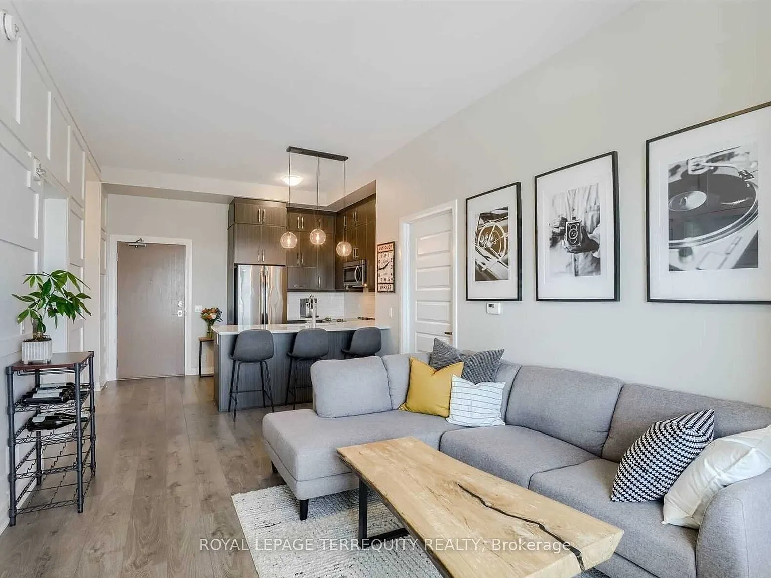 2 bed, $2,800 — Photo 4