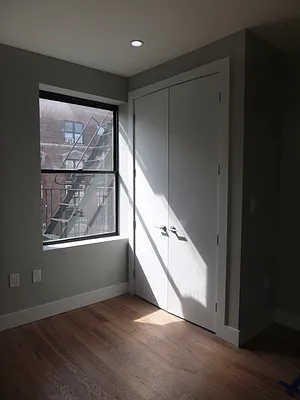 Rented by Bohemia Realty Group | media 16