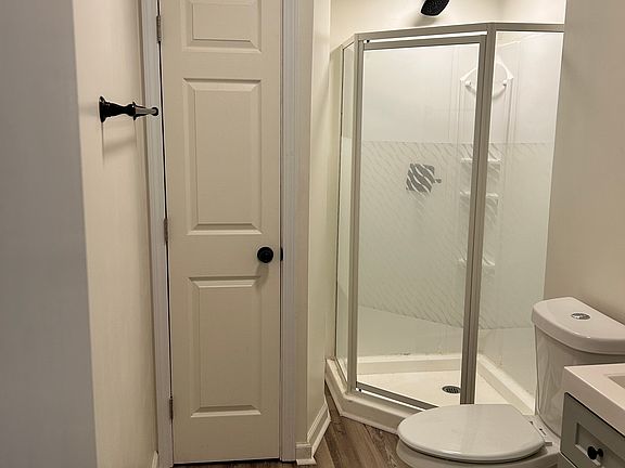 5th image of 4092 Maxanne Dr NW