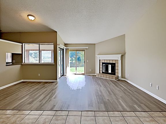 3rd image of 2171 W Aztec Dr