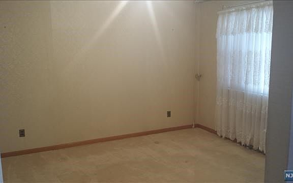 4th image of 252 Westview Ave