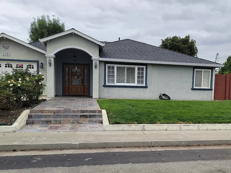 3191 Humbolt Ave