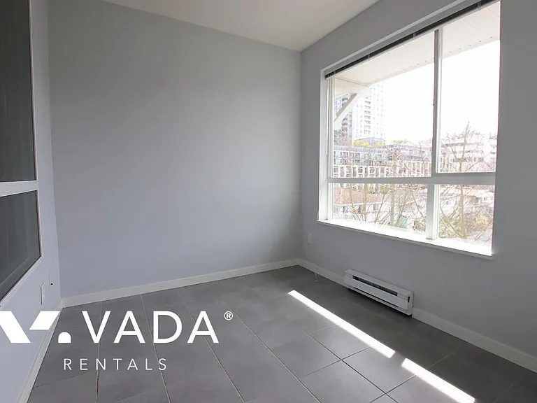 3651 Foster Ave #402 — Photo 6
