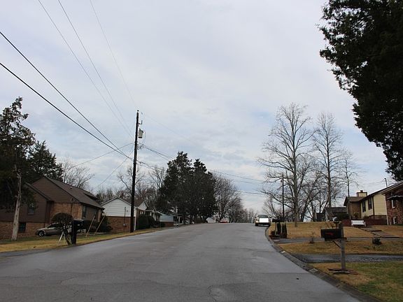 5th image of 665 Netherlands Dr
