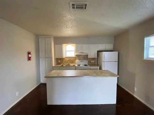 San Antonio St. Lofts, 2909 San Antonio St APT 10, San Angelo, TX 76901