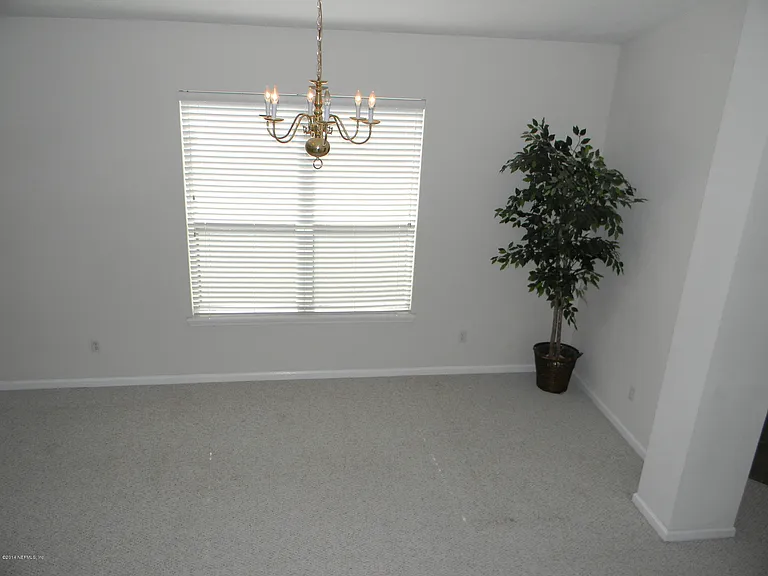 10599 Roundwood Glen Ct — Photo 4