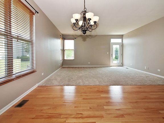 4th image of 1920 Sebastian Dr