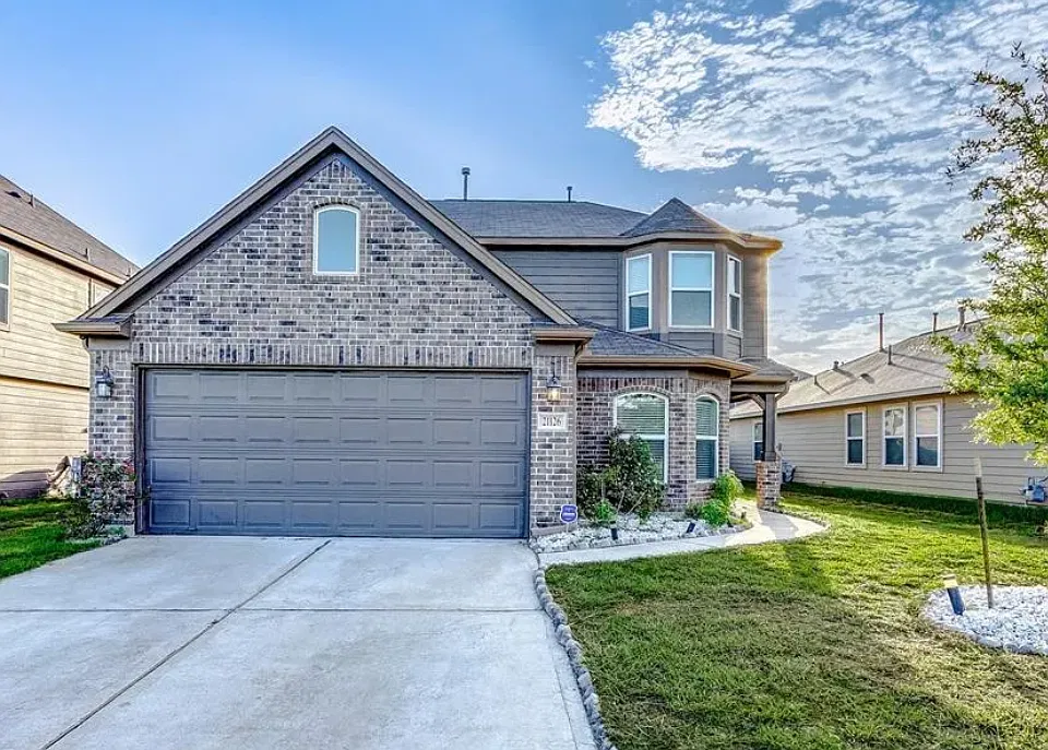 21126 Fox Hillside Way
