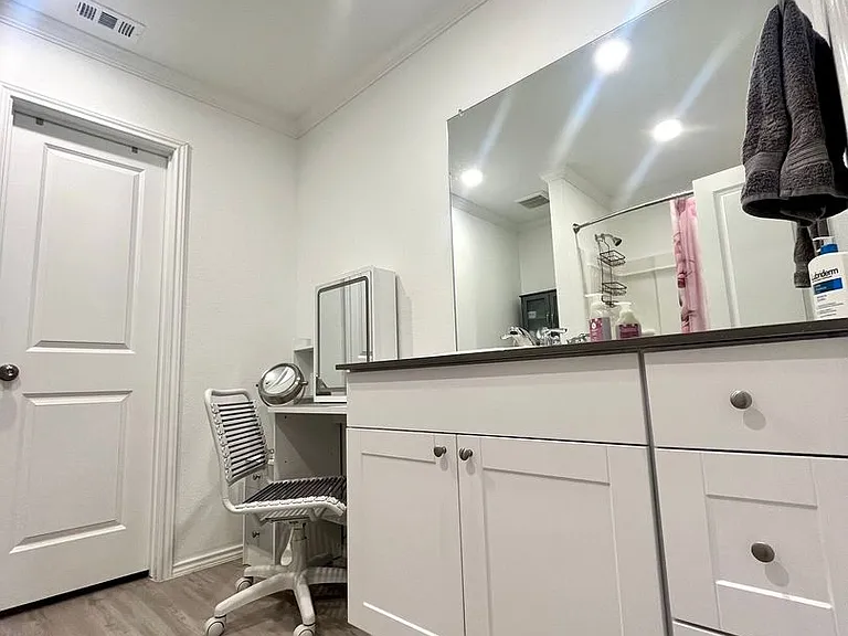 7715 Yeti Park — Photo 20