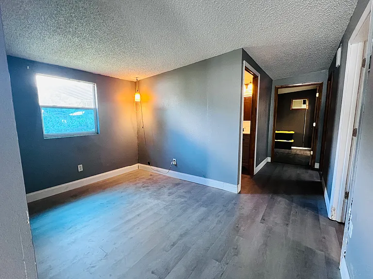 6800 Pearson Ln — Photo 7