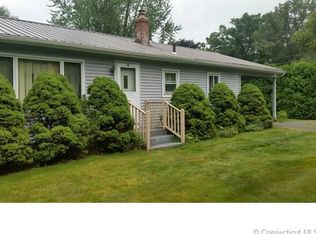 10 Pine Grove Ave, Enfield, CT 06082