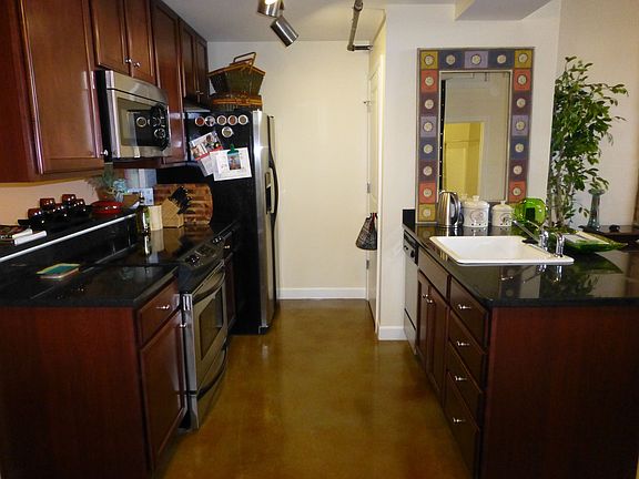 3rd image of 815 Porter St APT 106