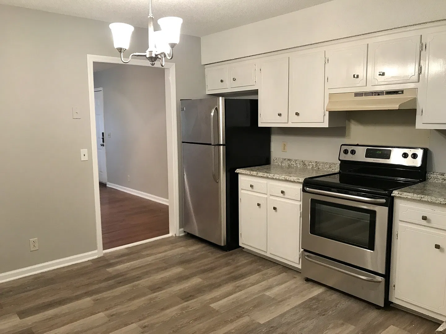 Hermitage!! Renovated 2/1 Duplex! Pets Okay! Coming Soon!! — Photo 3