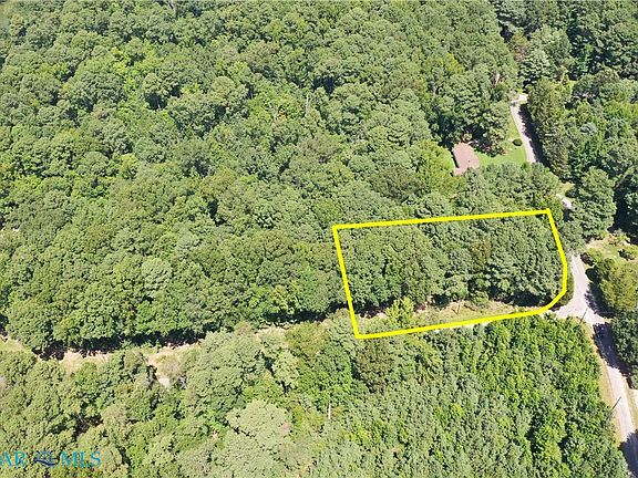 3rd image of 27-35A Taylors Creek Rd