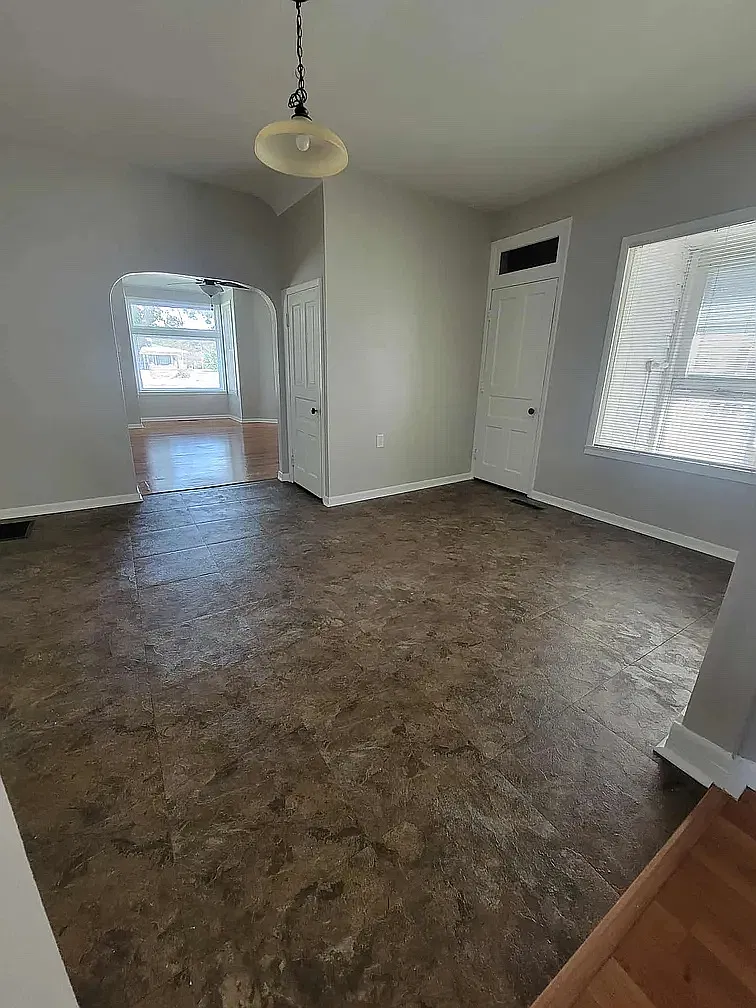 2 bed, 1000 sqft, $750 — Photo 4