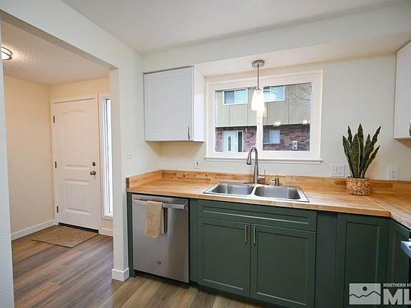 5th image of 1324 Green Ct N