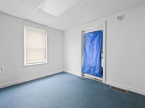 2nd image of 1077 W State St
