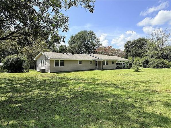 23372 Honeysuckle Rd