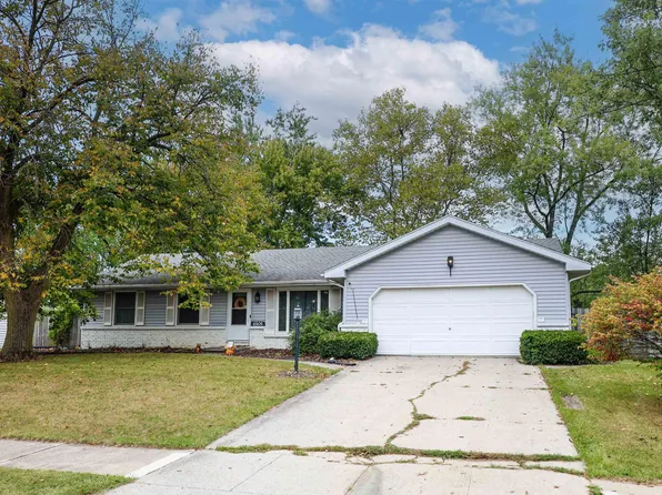 6505 Mapledowns Dr, Fort Wayne, IN 46835