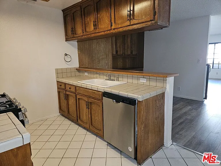 5170 N Columbus Ave #3 — Photo 12