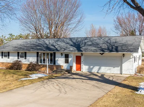 206 W Hickory St, Abbotsford, WI 54405