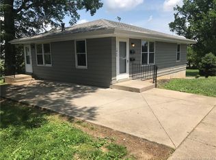 1402 Roosevelt Ave, New Albany, IN 47150