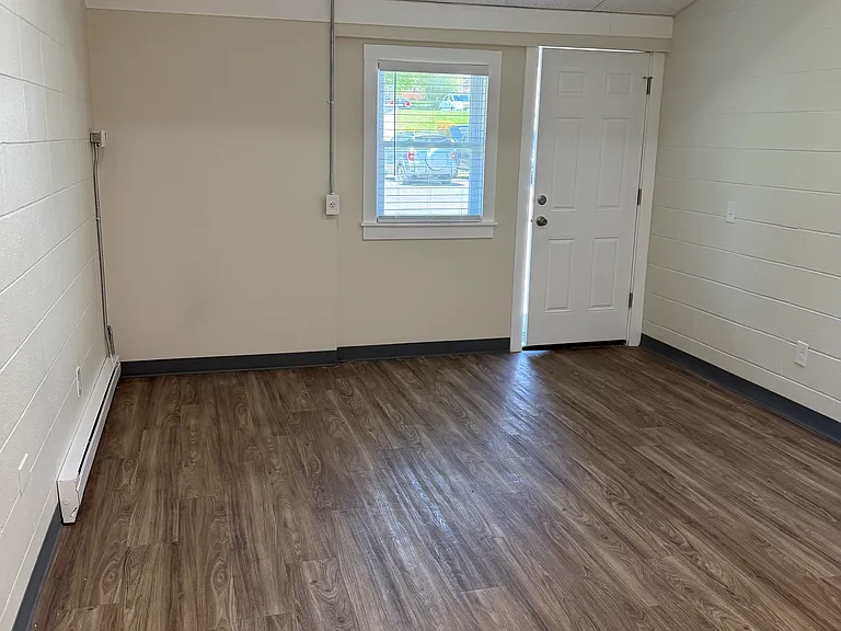 2024 Riverdale St #11 — Photo 5
