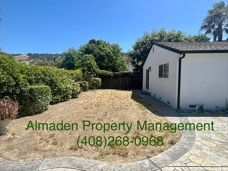 6274 Tillamook Dr — Photo 13