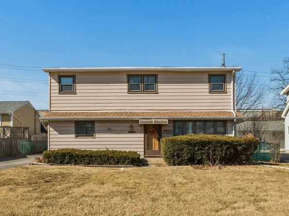 2956 Rhodes Ave, Melrose Park, IL 60164