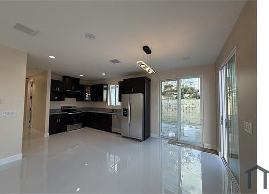 5th image of 10685 Paloma Ave