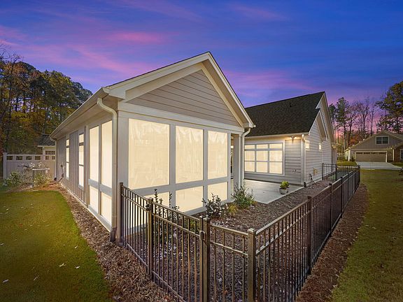 5th image of 601 Stokley View Dr