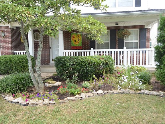 2nd image of 2913 Gateway Park Ln