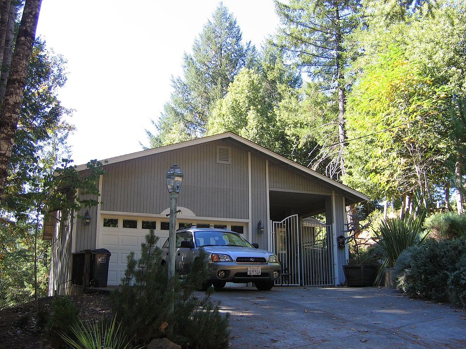 2471 Bear Place